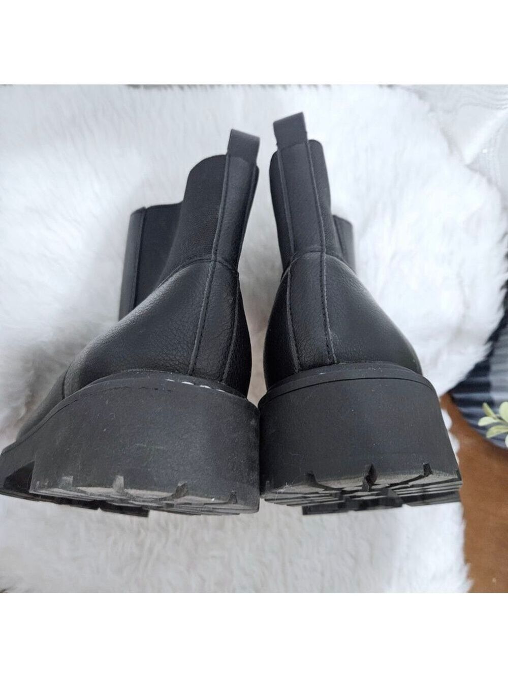 DOLCE VITA Lobera Black Faux Leather Ankle Boots Sz 8 - Picture 4 of 7